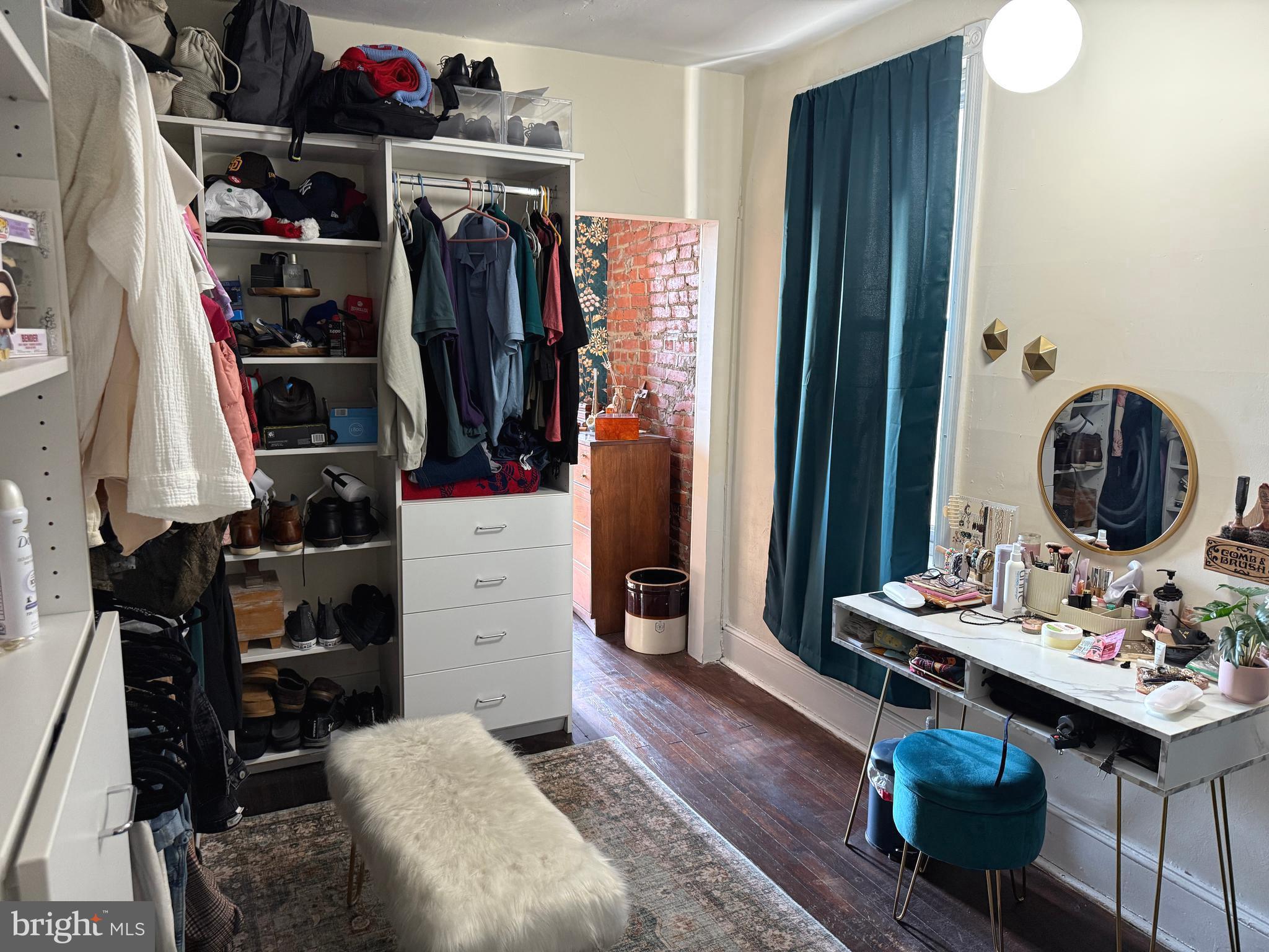 BRIDESBURG - Residential