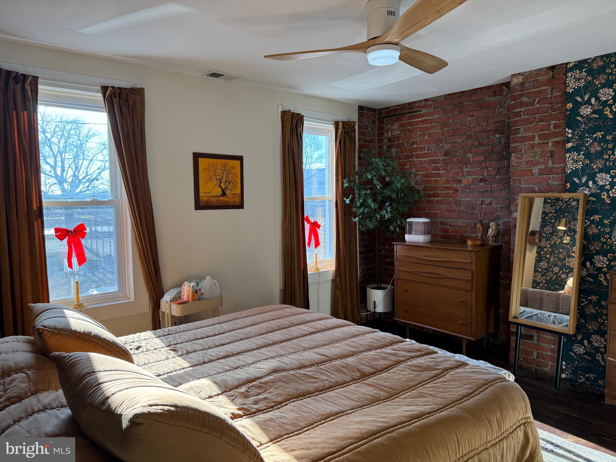 BRIDESBURG - Residential