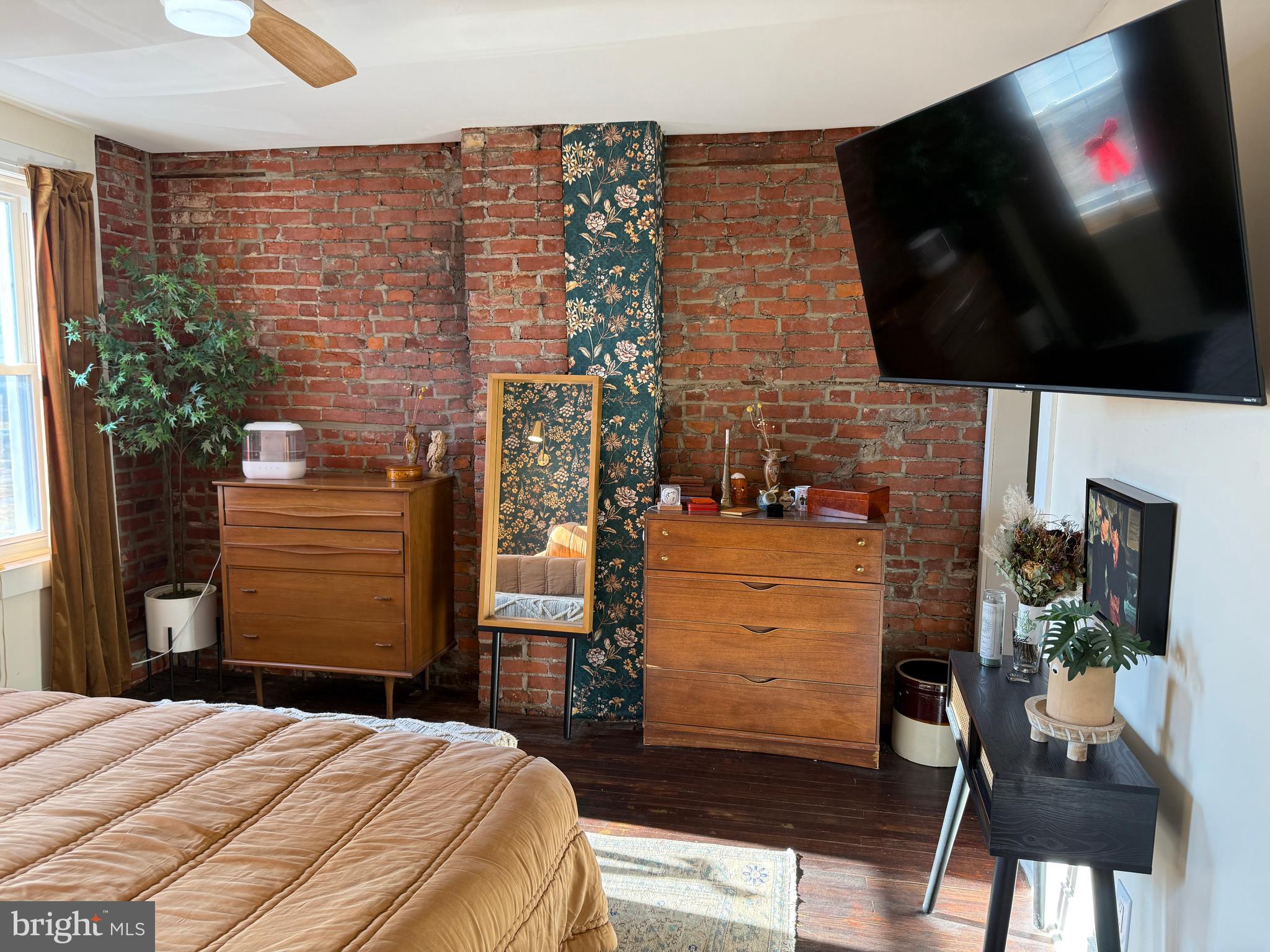 BRIDESBURG - Residential