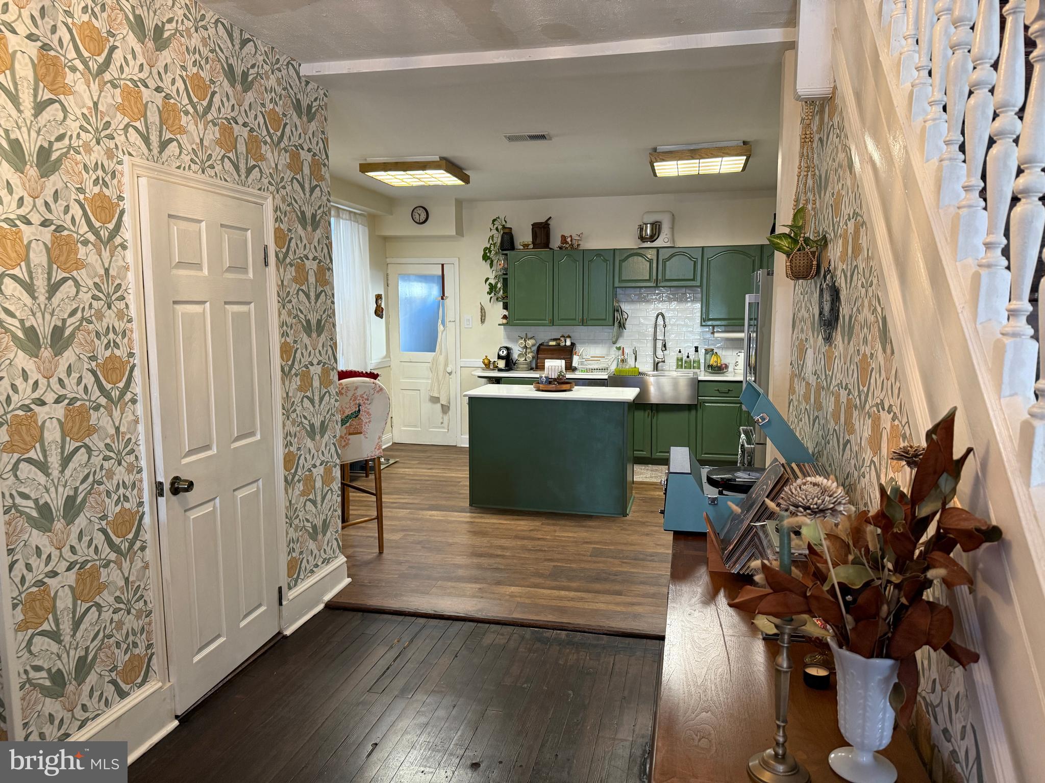 BRIDESBURG - Residential