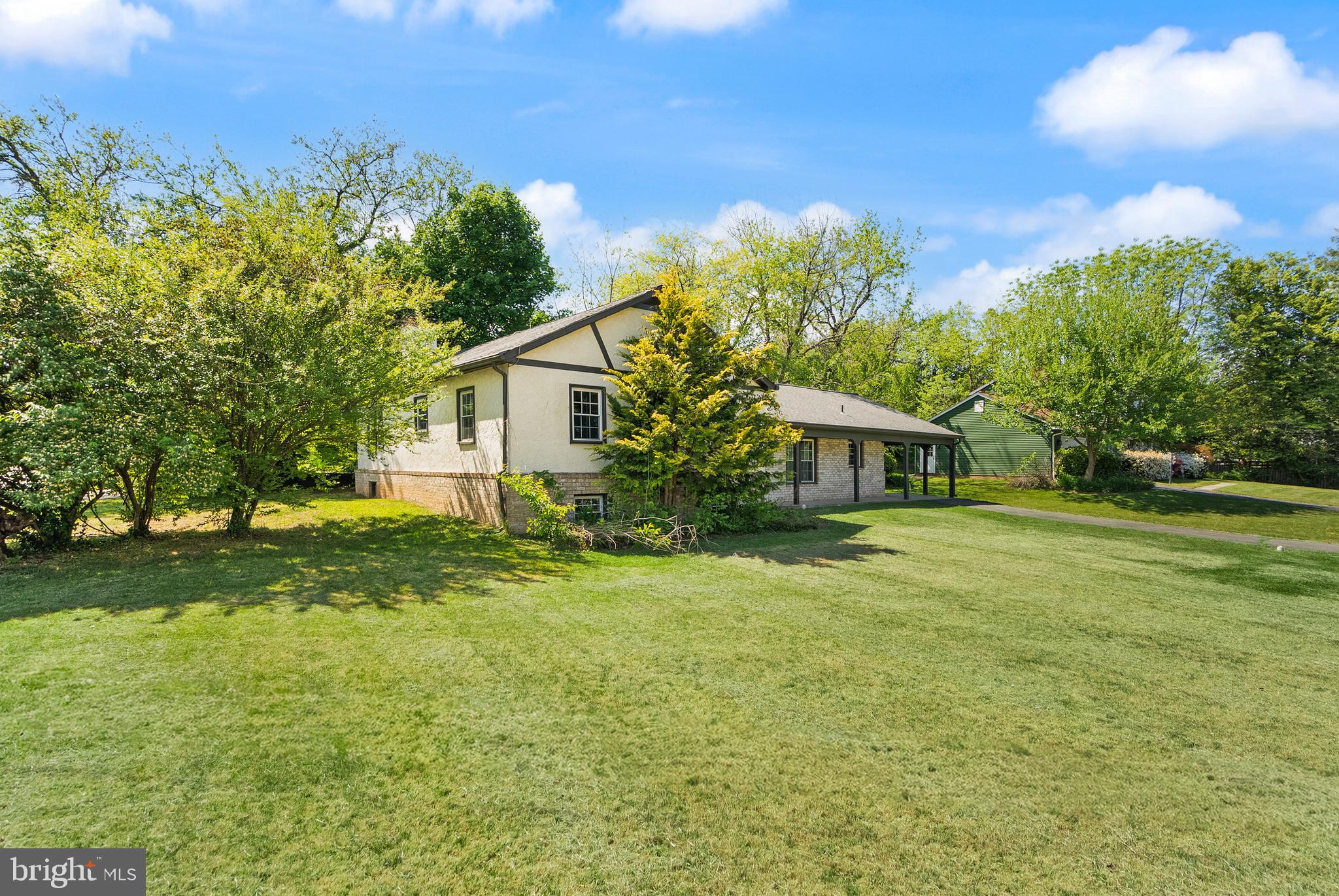 1600 CHAIN BRIDGE ROAD