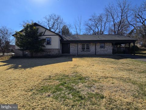 1600 CHAIN BRIDGE ROAD MCLEAN VA 22101