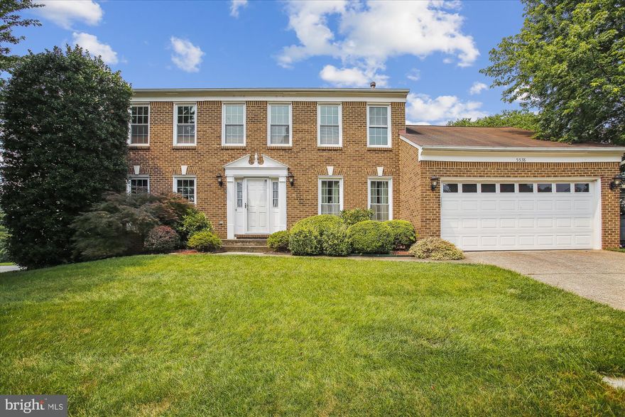 Large Detached house 4 bedrooms 3.5 bathrooms w/ 2 car attached Garage in Centreville. Main level features Eat-in kitchen with stainless steel appliances, plenty of counter space and cabinets. Separate dining and living room. Recreation area with ceiling fan. Fireplace for decoration only. Main level bonus room/office. Large Screened deck overseas the fully fenced backyard.  Lower level second recreation area and full bathroom. All bedrooms have ceiling fans. Must see, available 05/01/2025