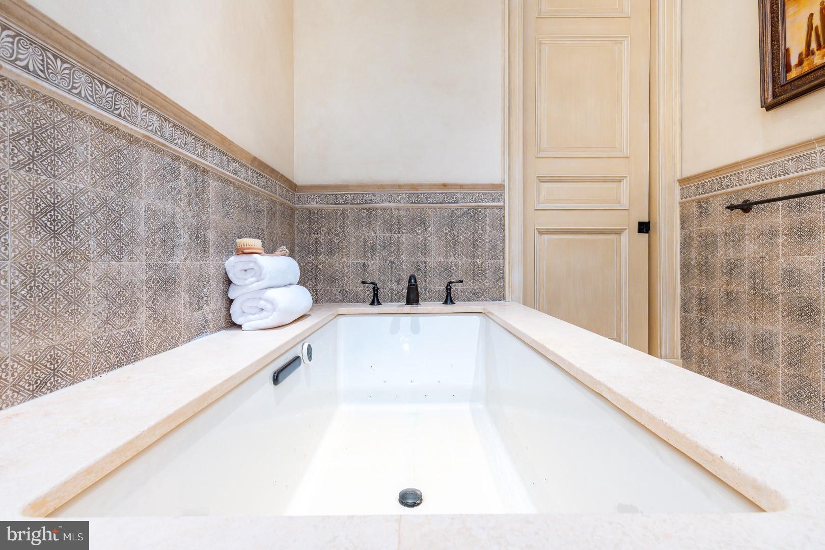 OLD CITY - Residential Lease