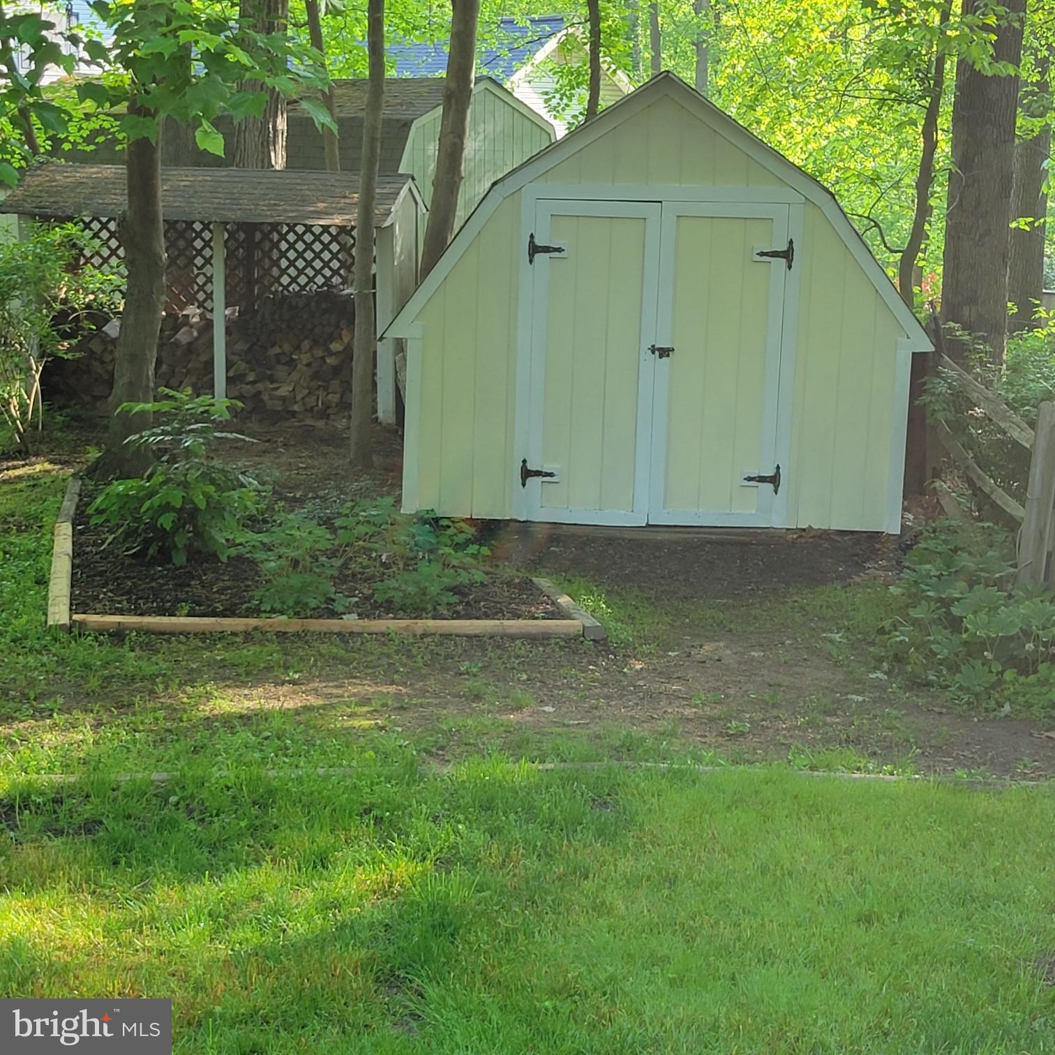 HAMMOND ESTATES - Residential