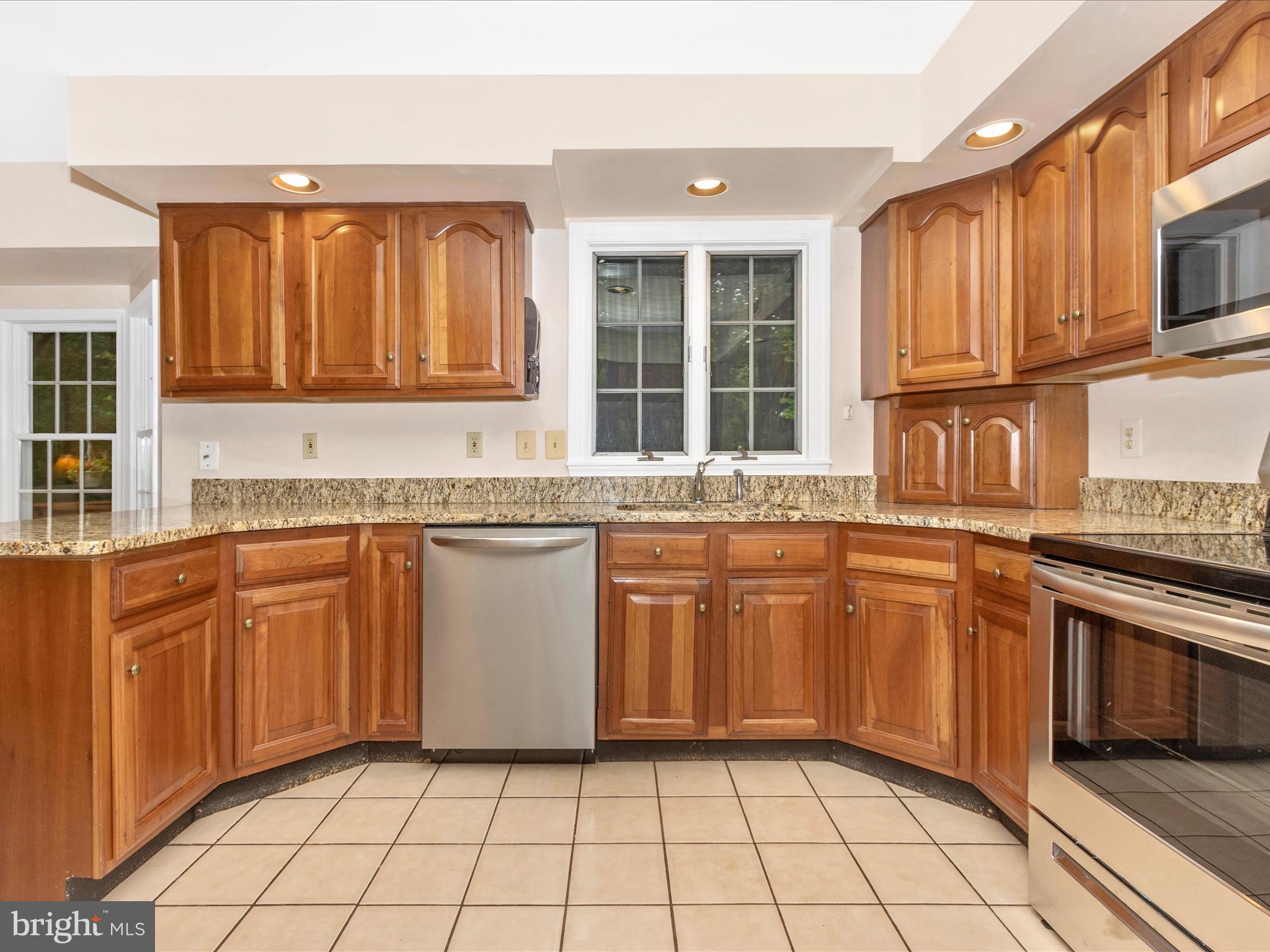 HAMMOND ESTATES - Residential