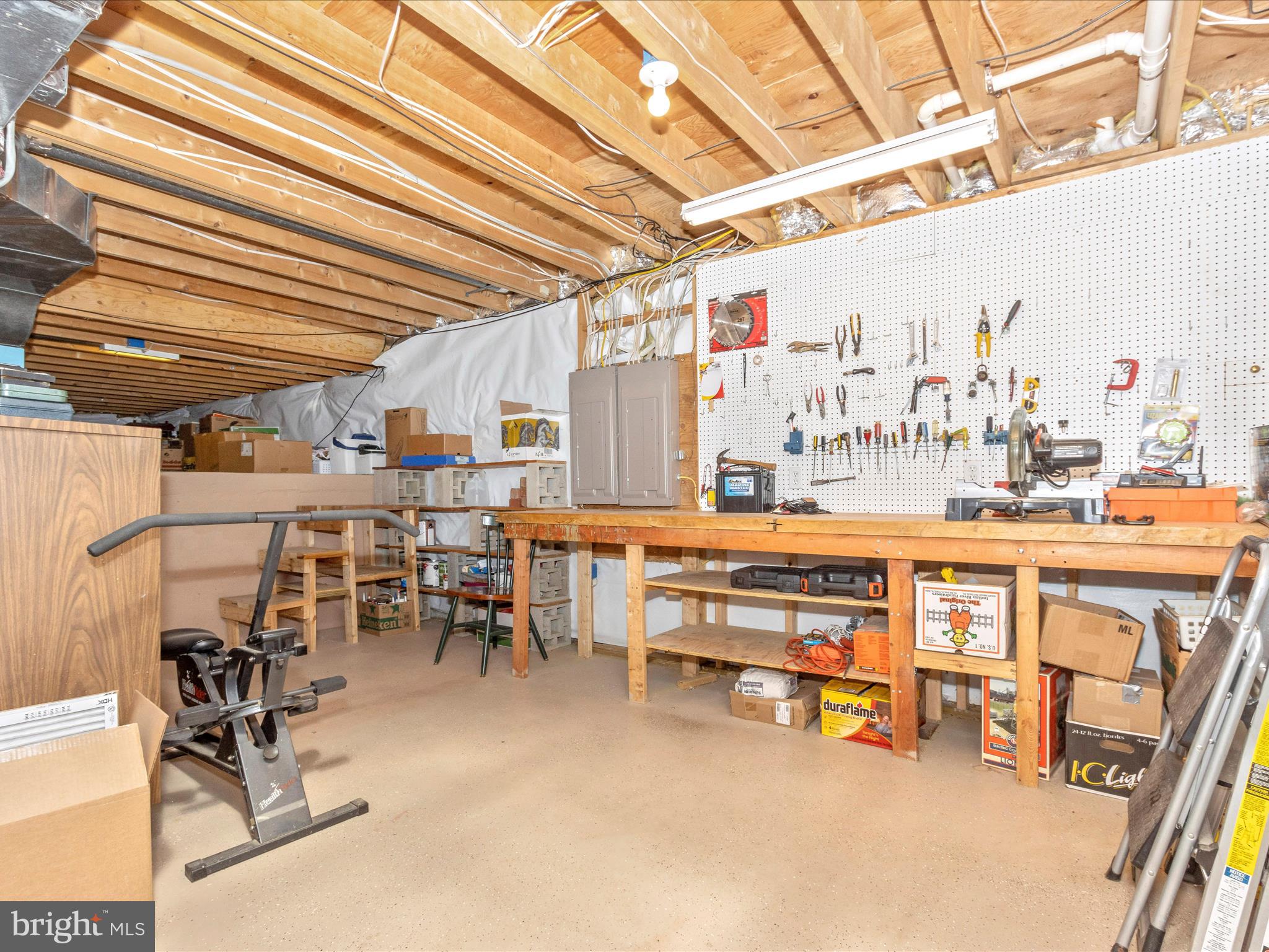 HAMMOND ESTATES - Residential