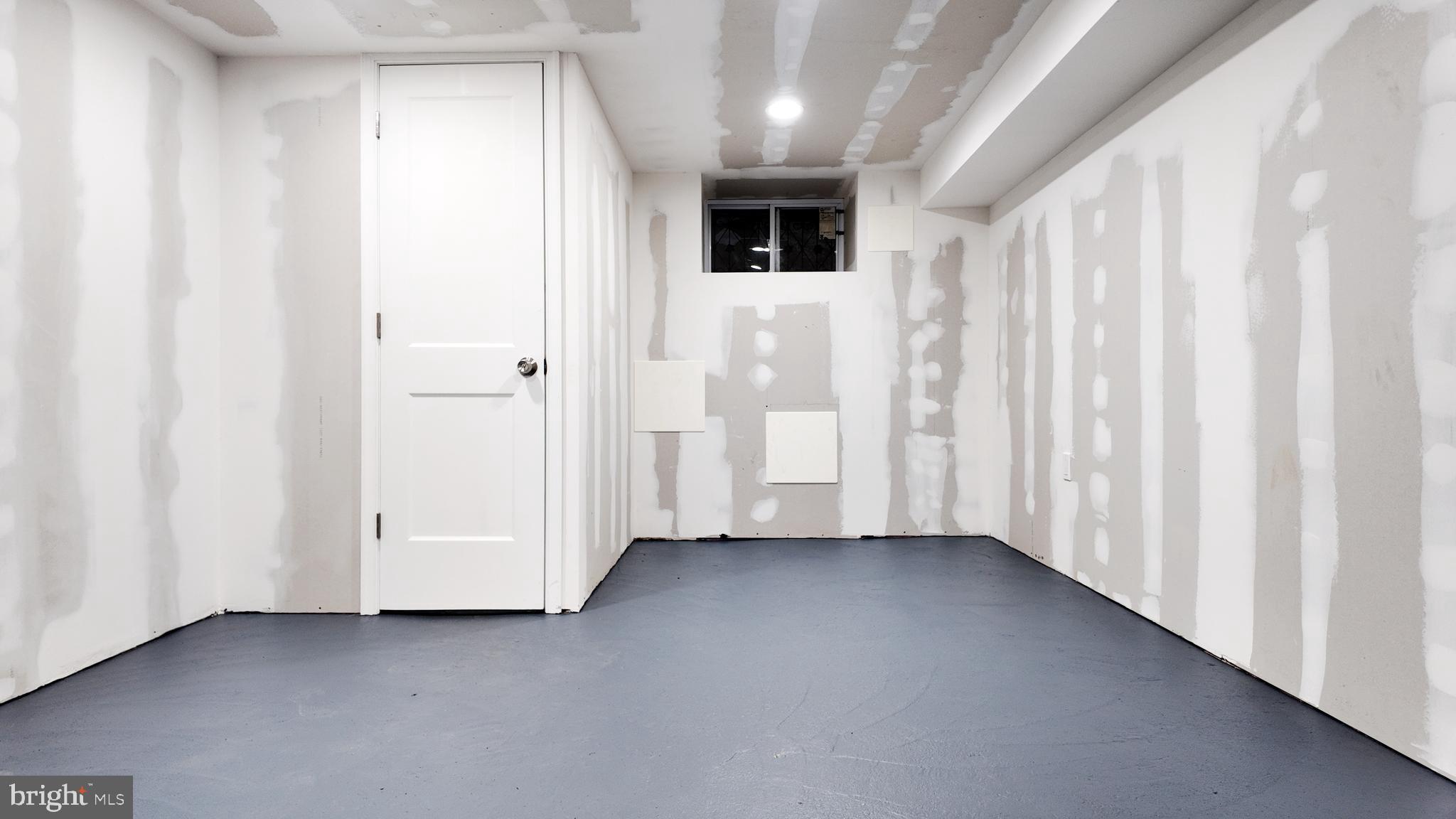 STRAWBERRY MANSION - Residential