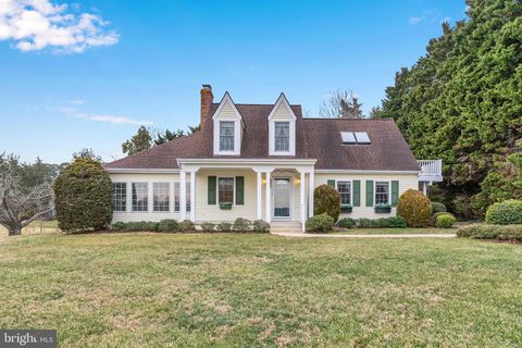 Homes For Sale - 11775 Over Creek Court<br/> ISSUE, MD 20645