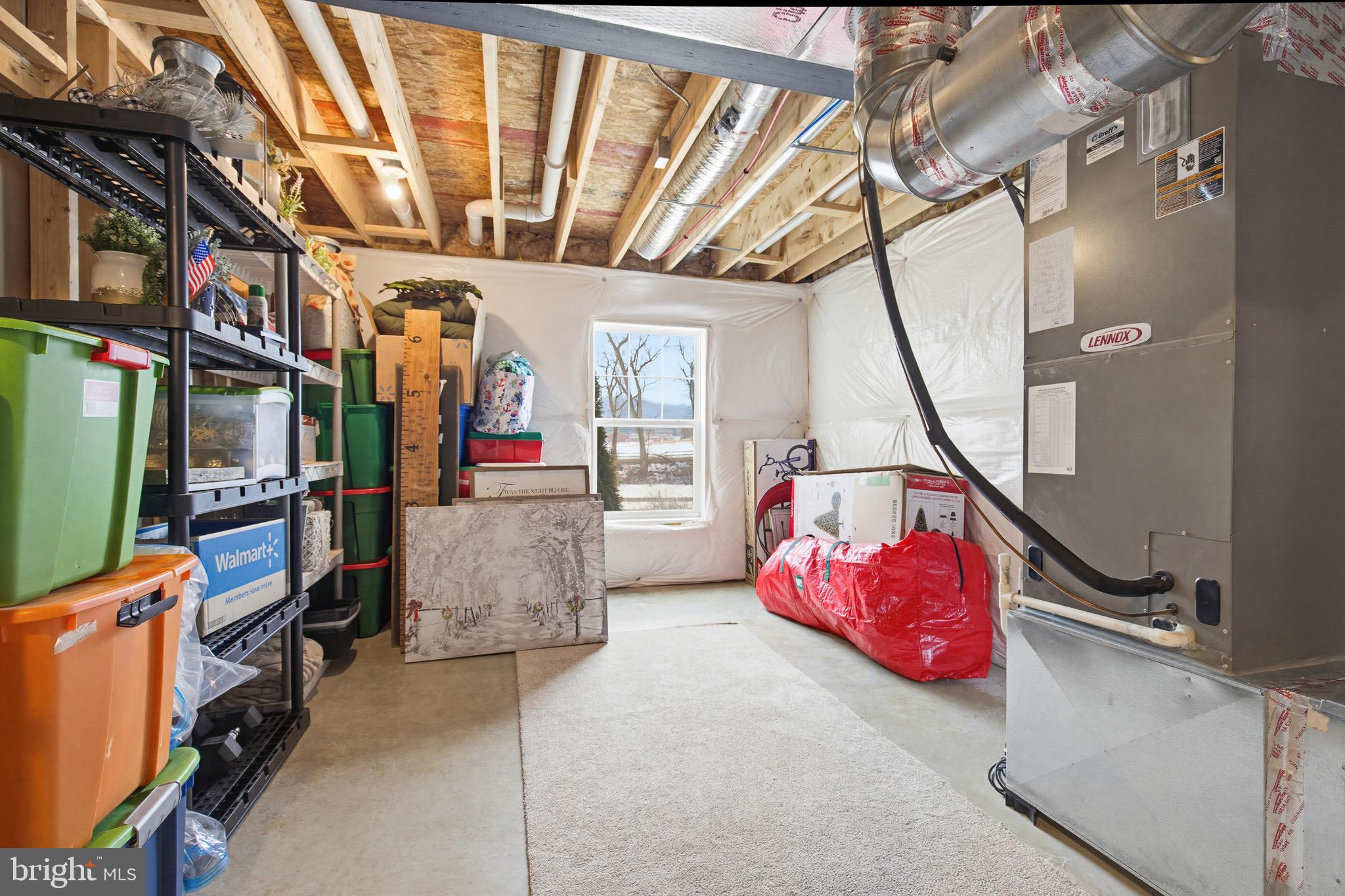 CREEKSIDE - Residential