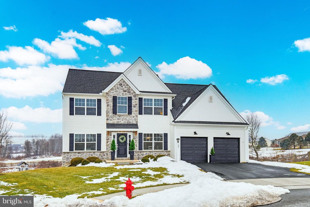 Photo of 101 Darlington Court, NEW PROVIDENCE, PA 17560 (MLS # PALA2082112)