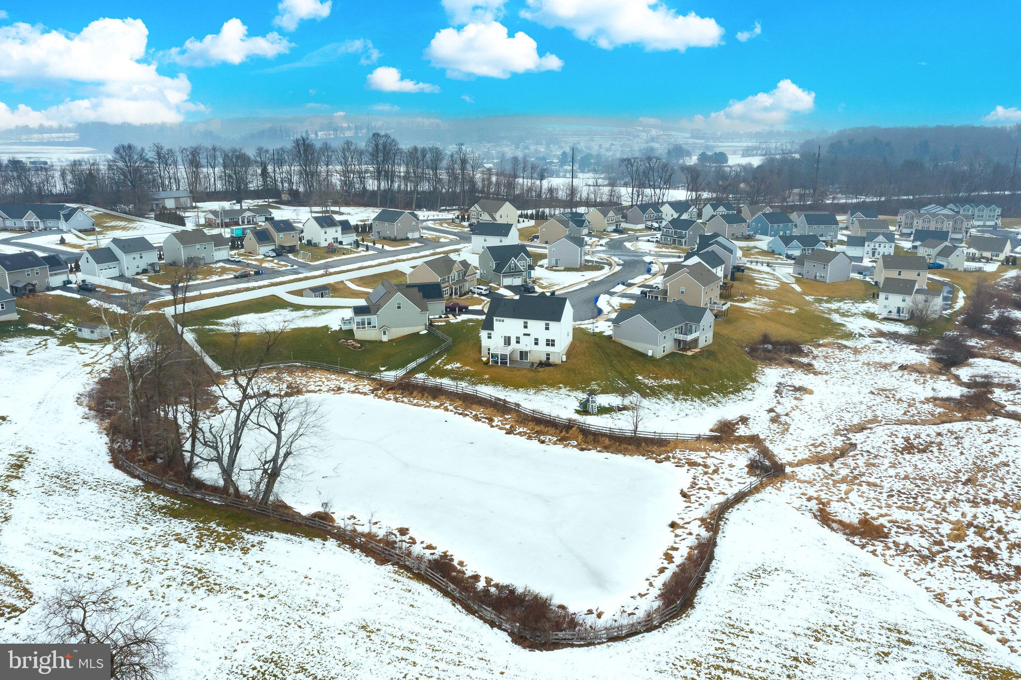 CREEKSIDE - Residential