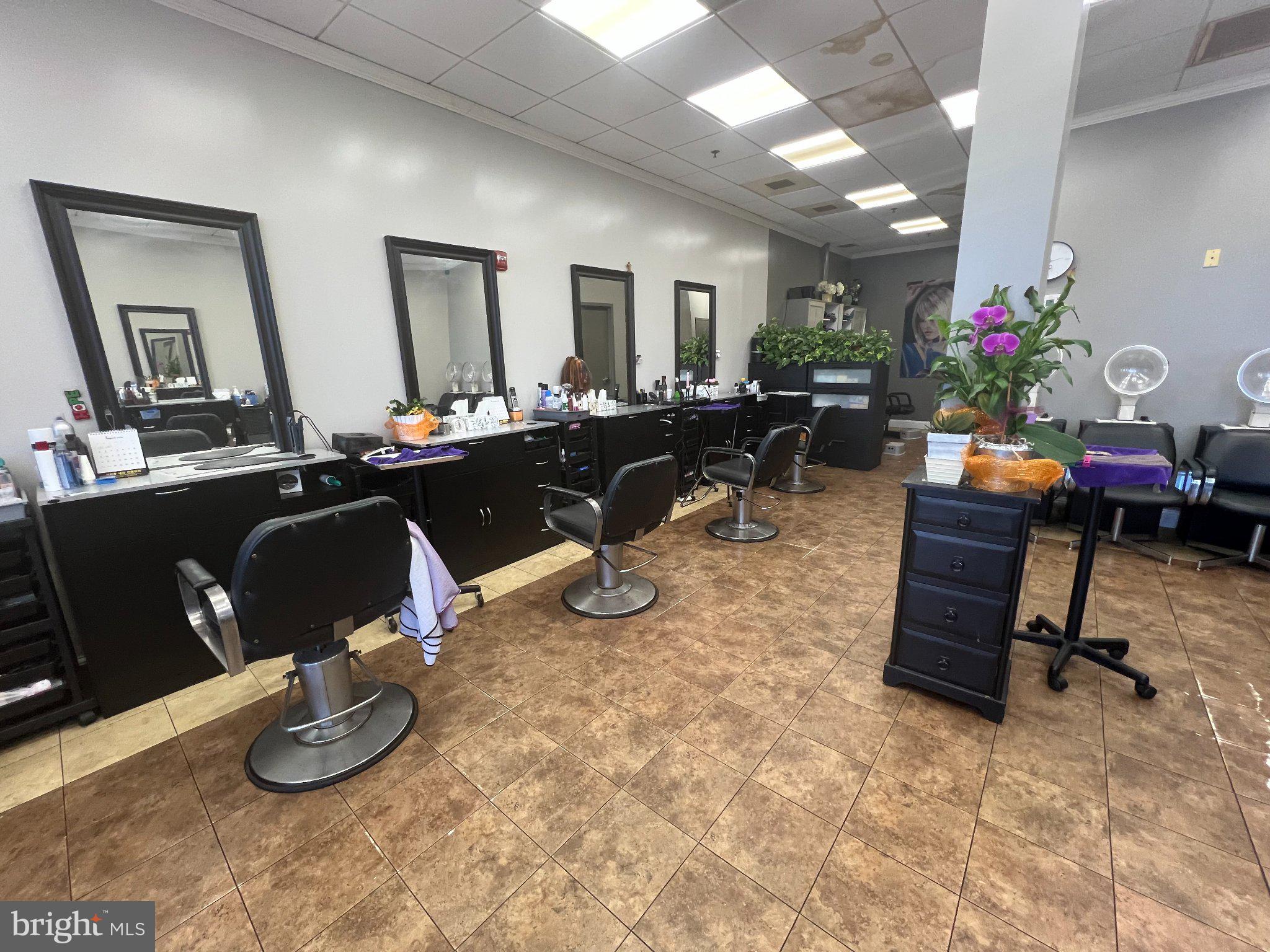 9655 LEE HIGHWAY