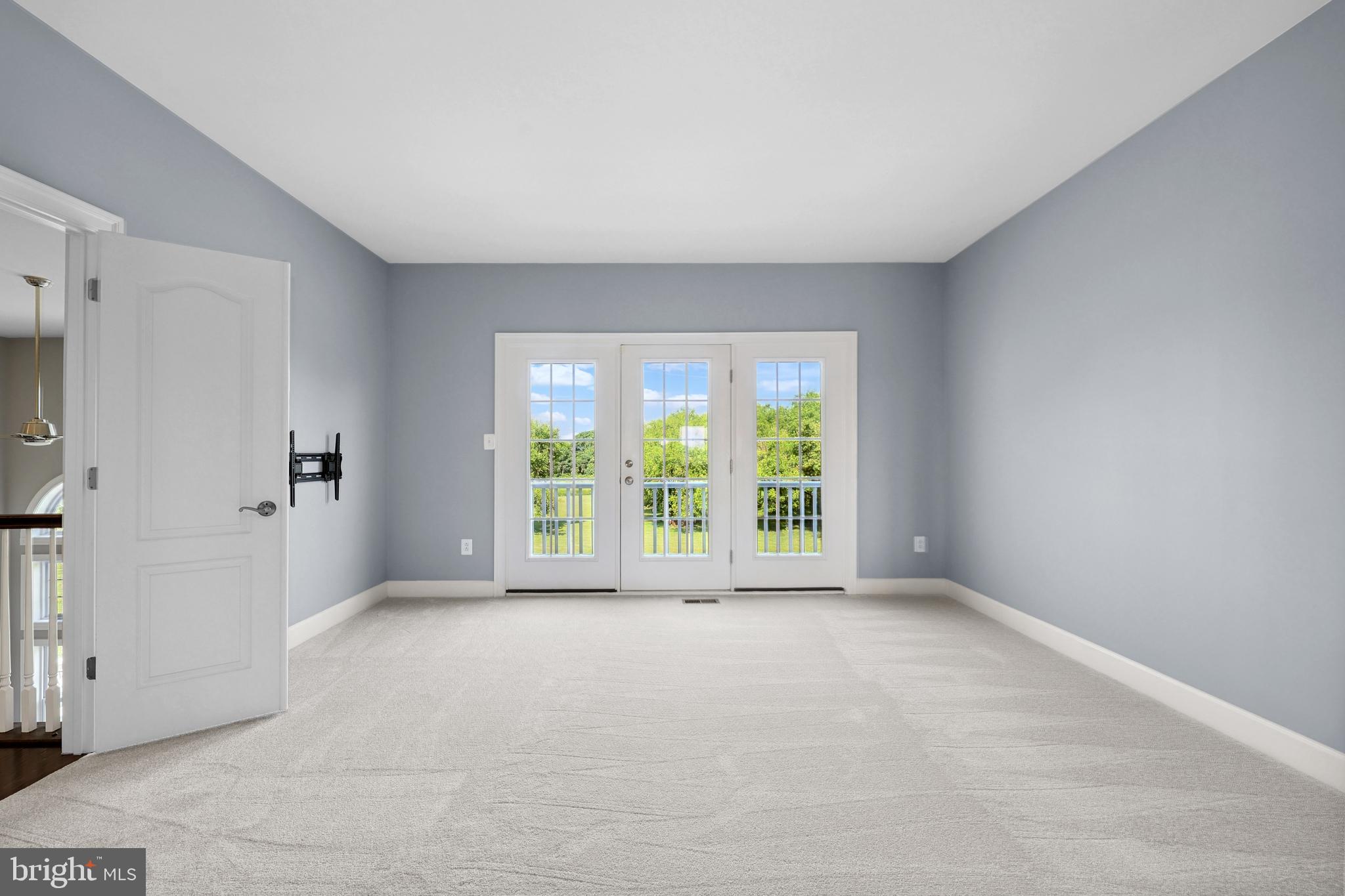 FALCONAIRE - Residential