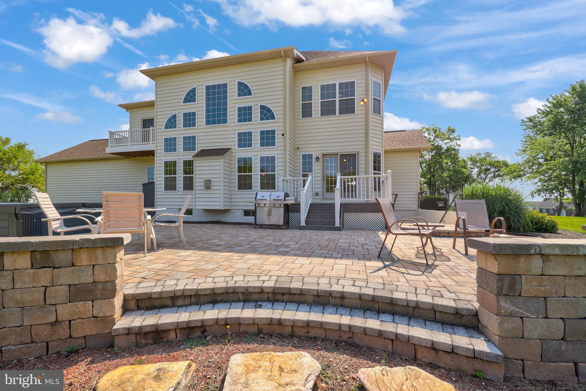 FALCONAIRE - Residential