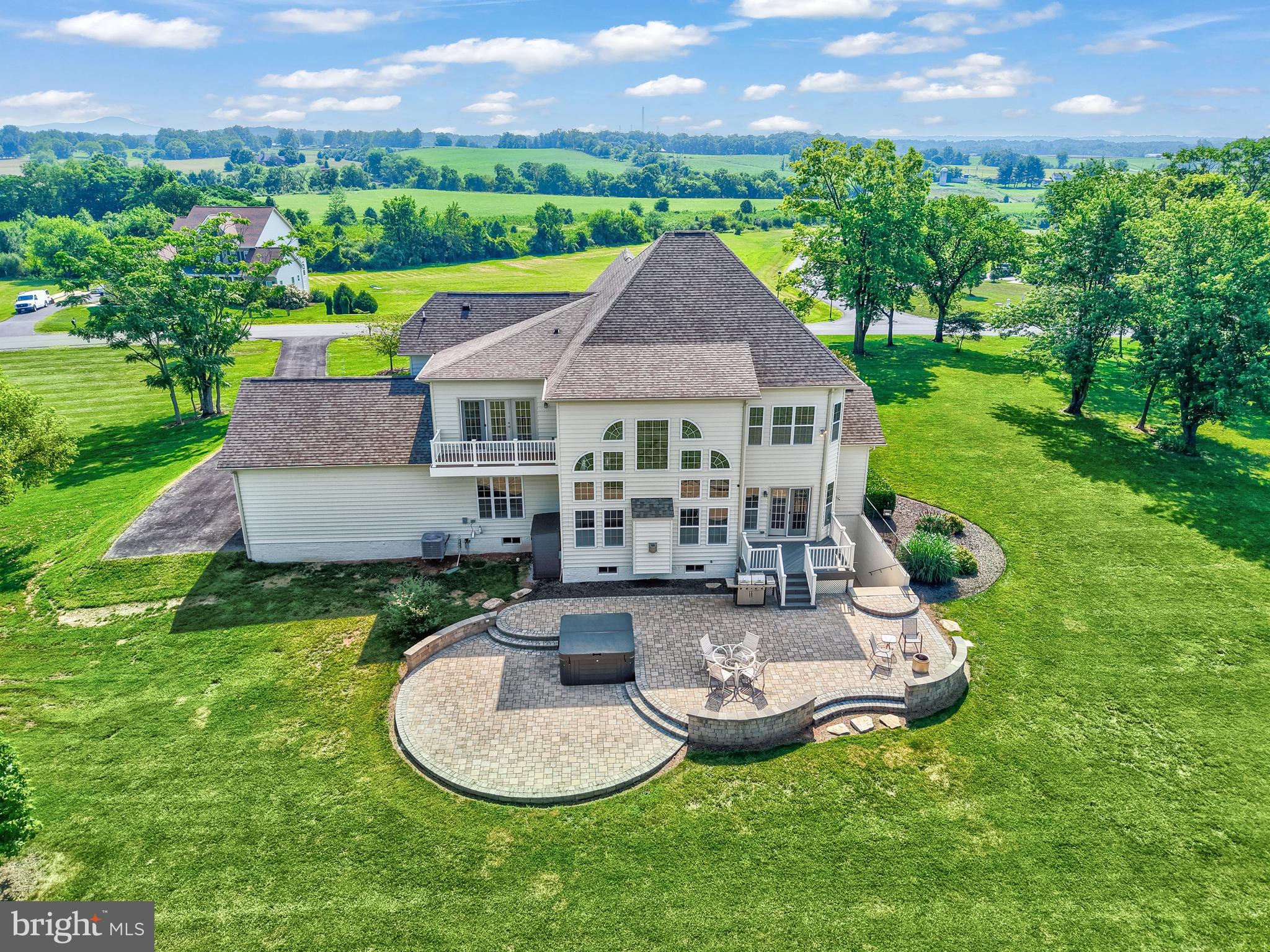 FALCONAIRE - Residential