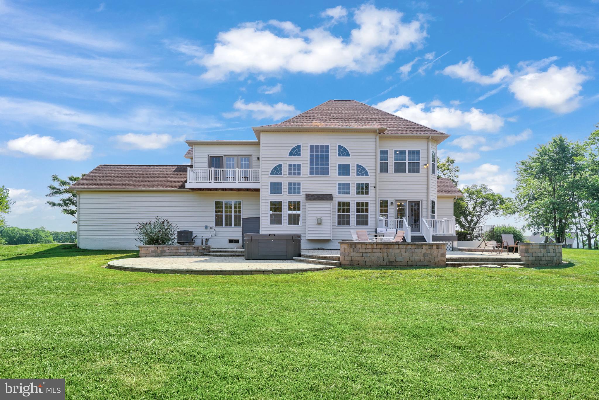 FALCONAIRE - Residential