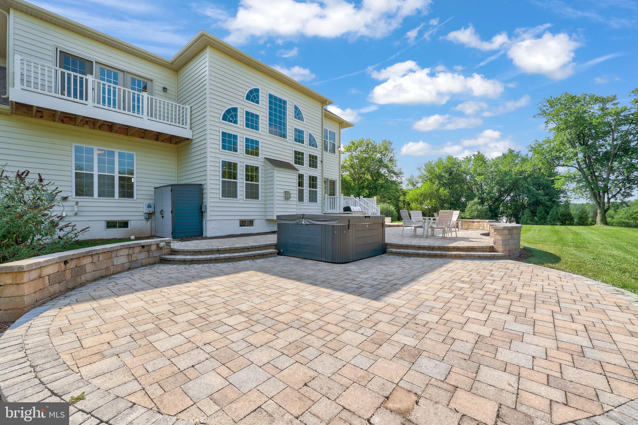 FALCONAIRE - Residential