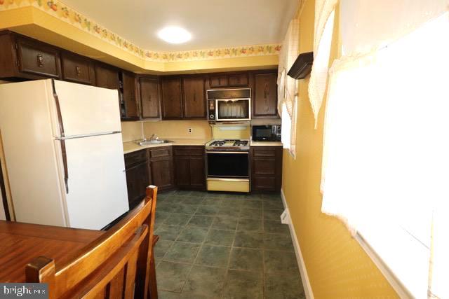 SOMERTON - Residential