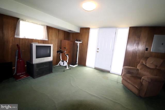 SOMERTON - Residential