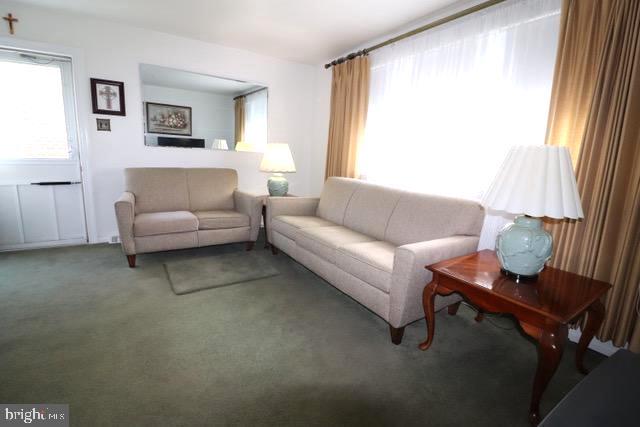 SOMERTON - Residential