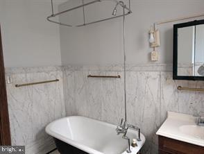 BOLTON HILL HISTORIC DISTRICT - Residential Income