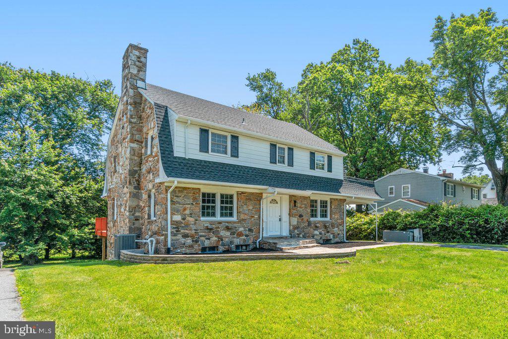 8818 GREENS LANE