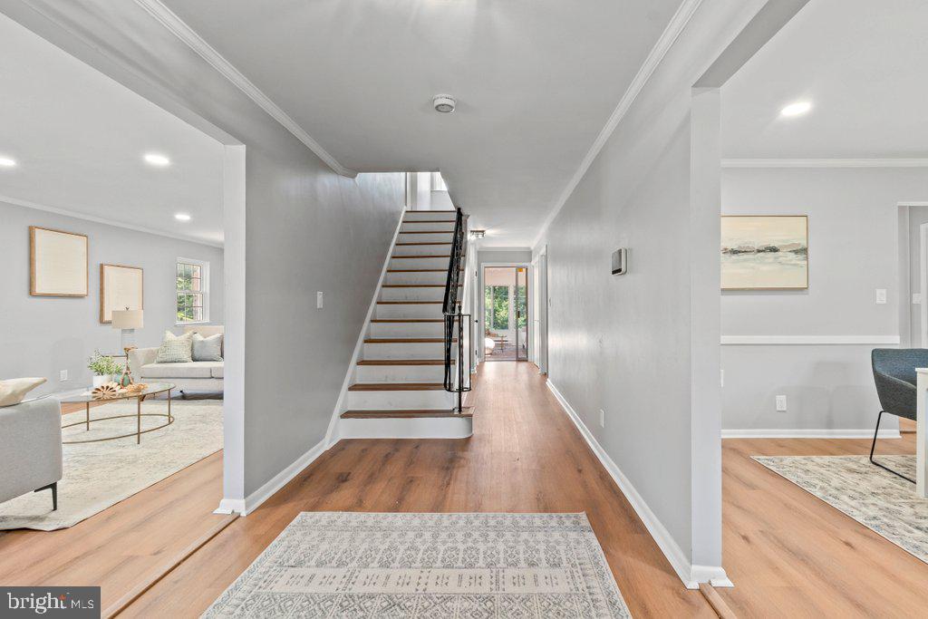 8818 GREENS LANE