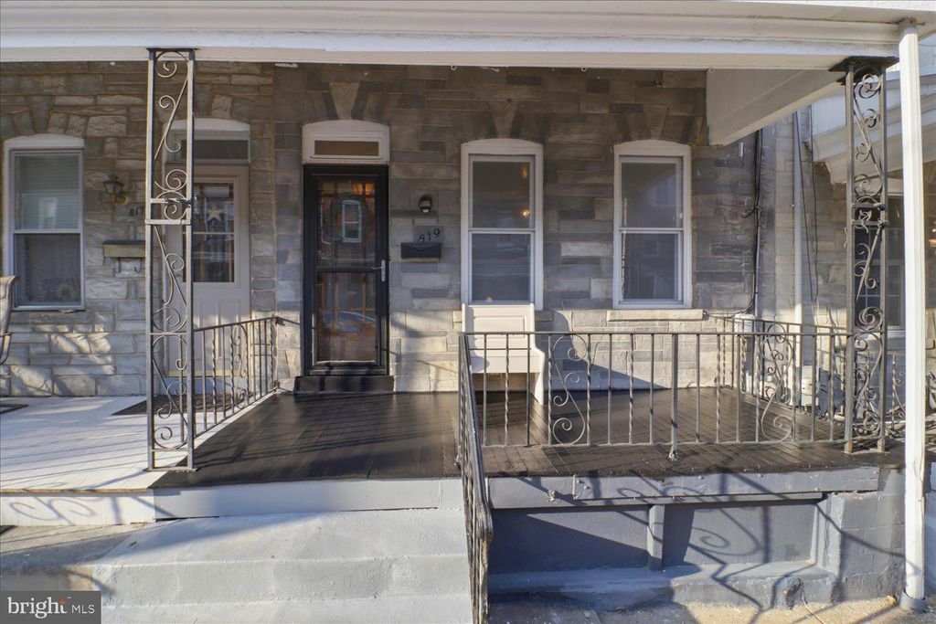 Photo of 819 E Marion Street, LANCASTER, PA 17602 (MLS # PALA2083876)