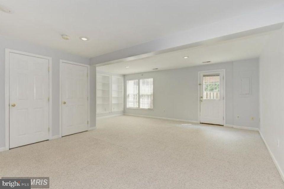 CENTRE RIDGE - Residential Lease