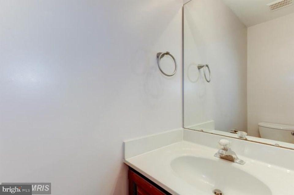 CENTRE RIDGE - Residential Lease