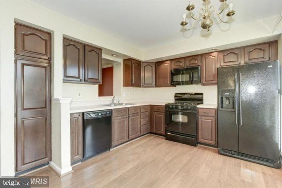 CENTRE RIDGE - Residential Lease