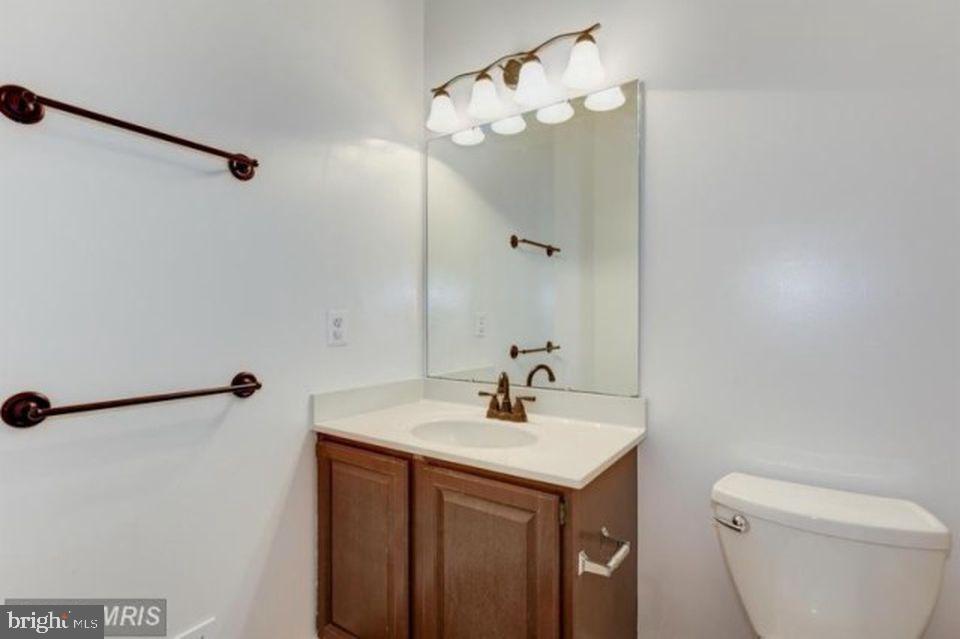 CENTRE RIDGE - Residential Lease