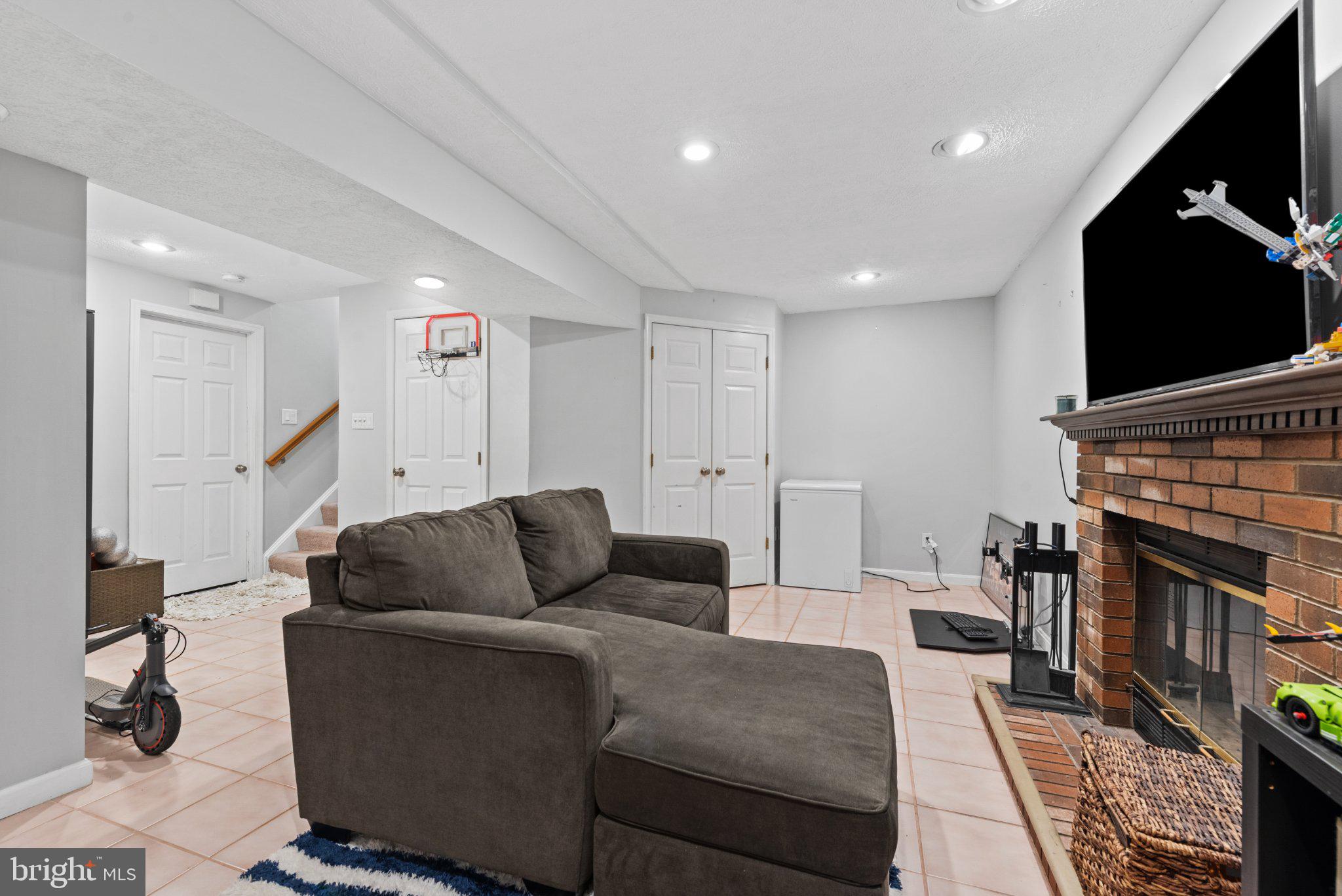 BRANTWOOD AT WHITEMARSH - Residential