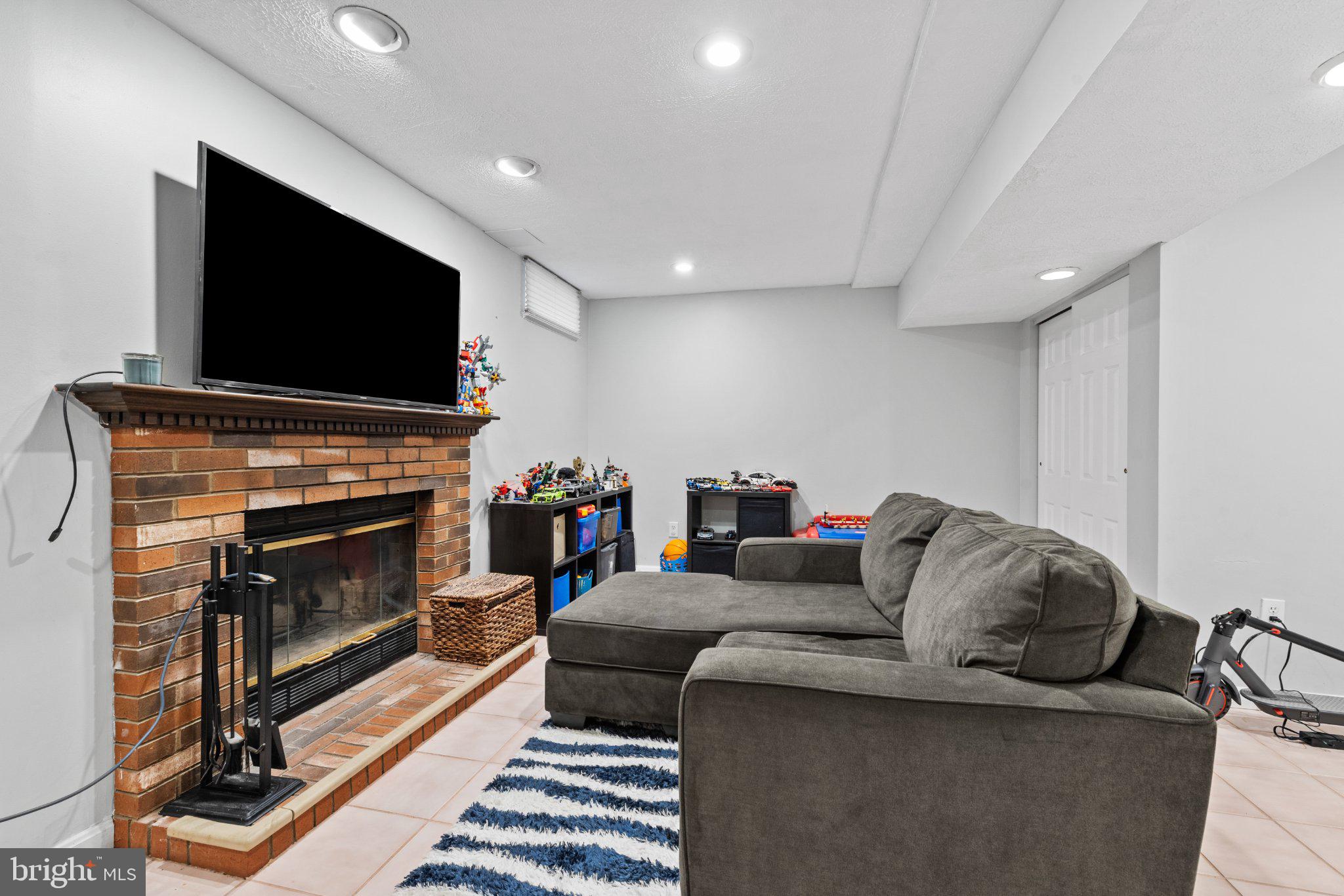 BRANTWOOD AT WHITEMARSH - Residential