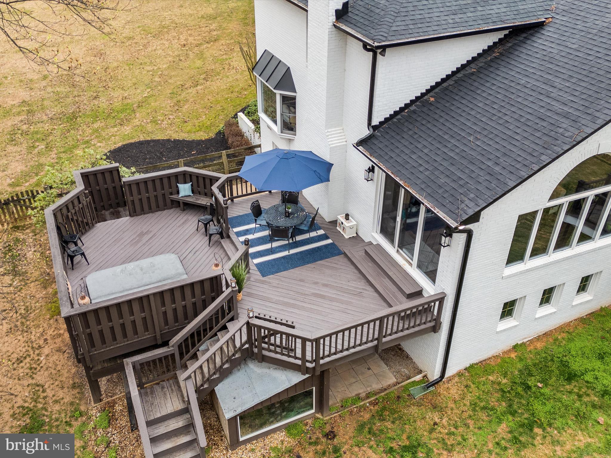 LAUREL GLEN - Residential