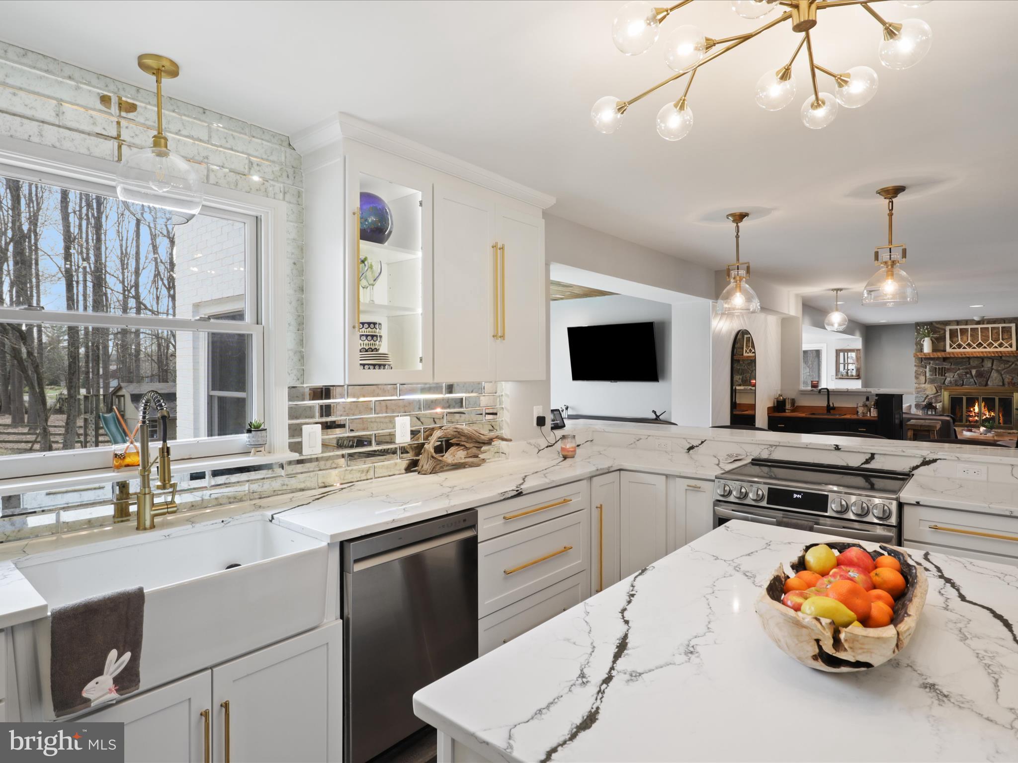 LAUREL GLEN - Residential