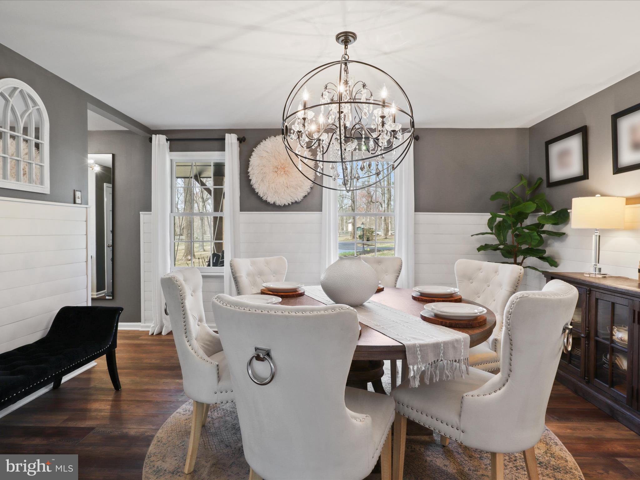 LAUREL GLEN - Residential