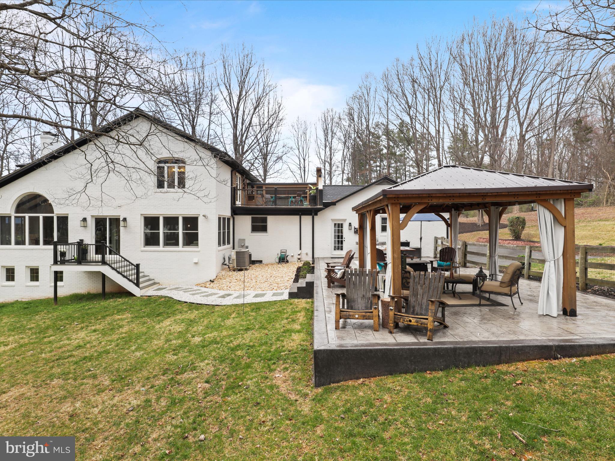 LAUREL GLEN - Residential