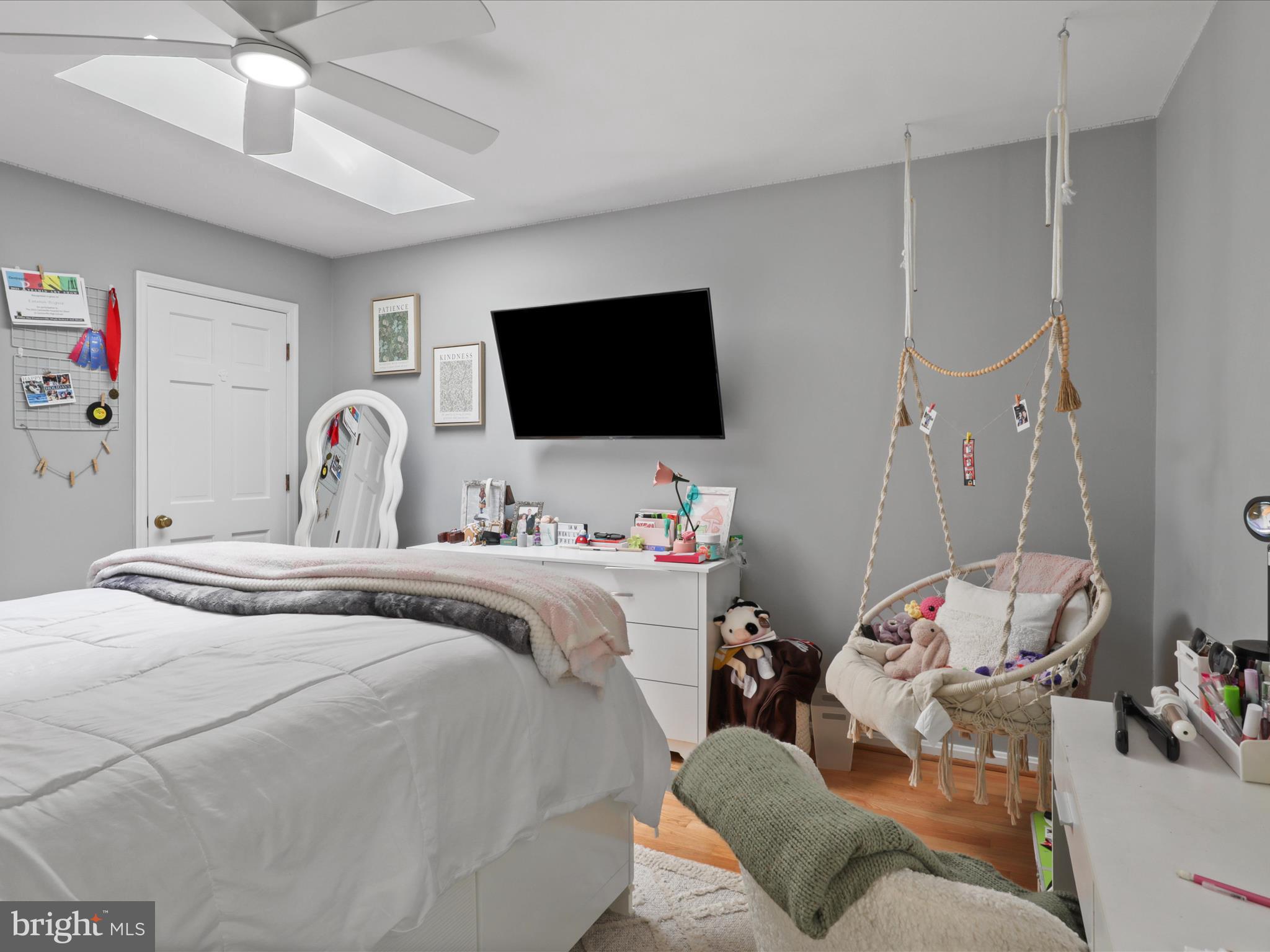 LAUREL GLEN - Residential