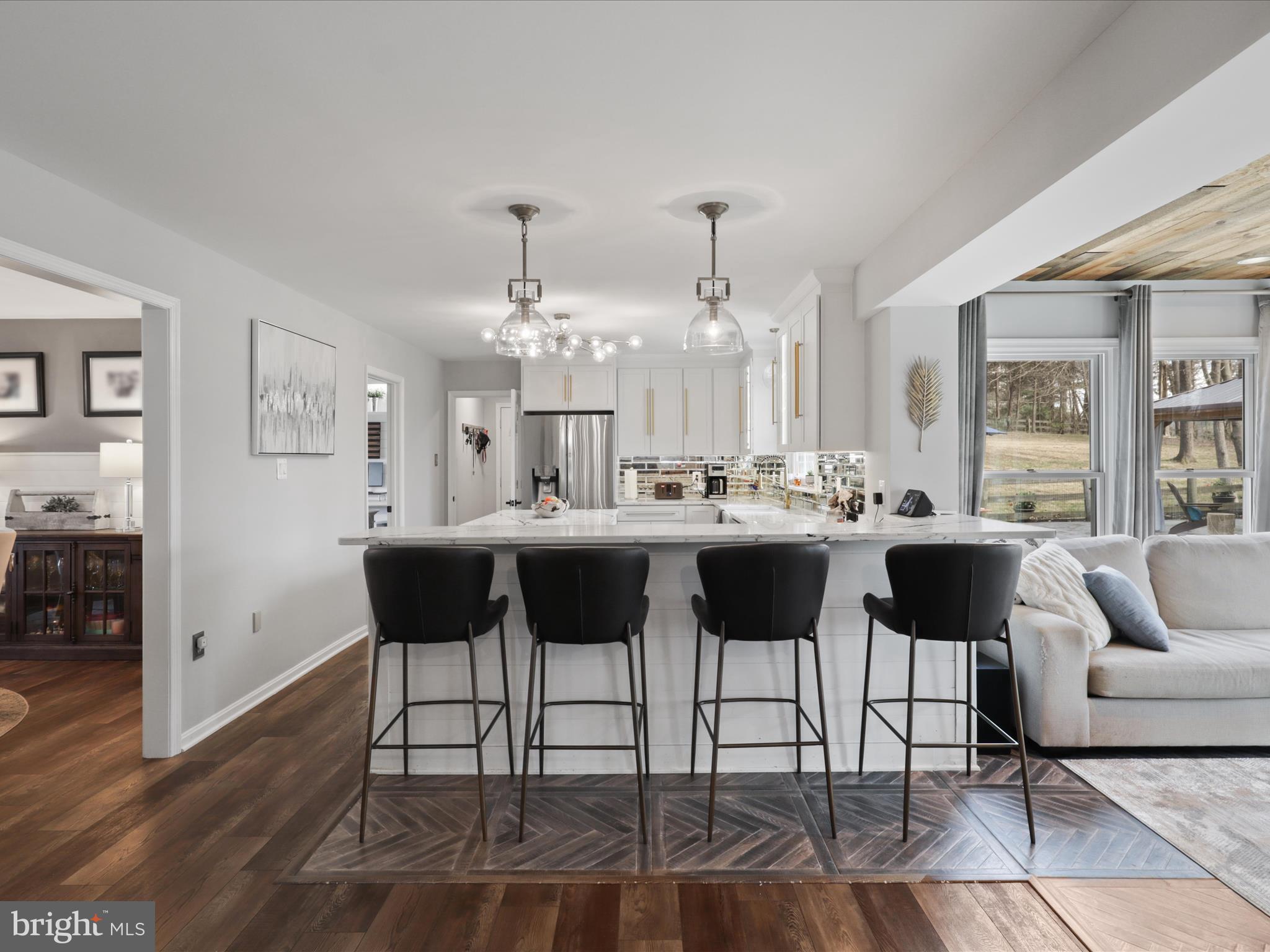 LAUREL GLEN - Residential