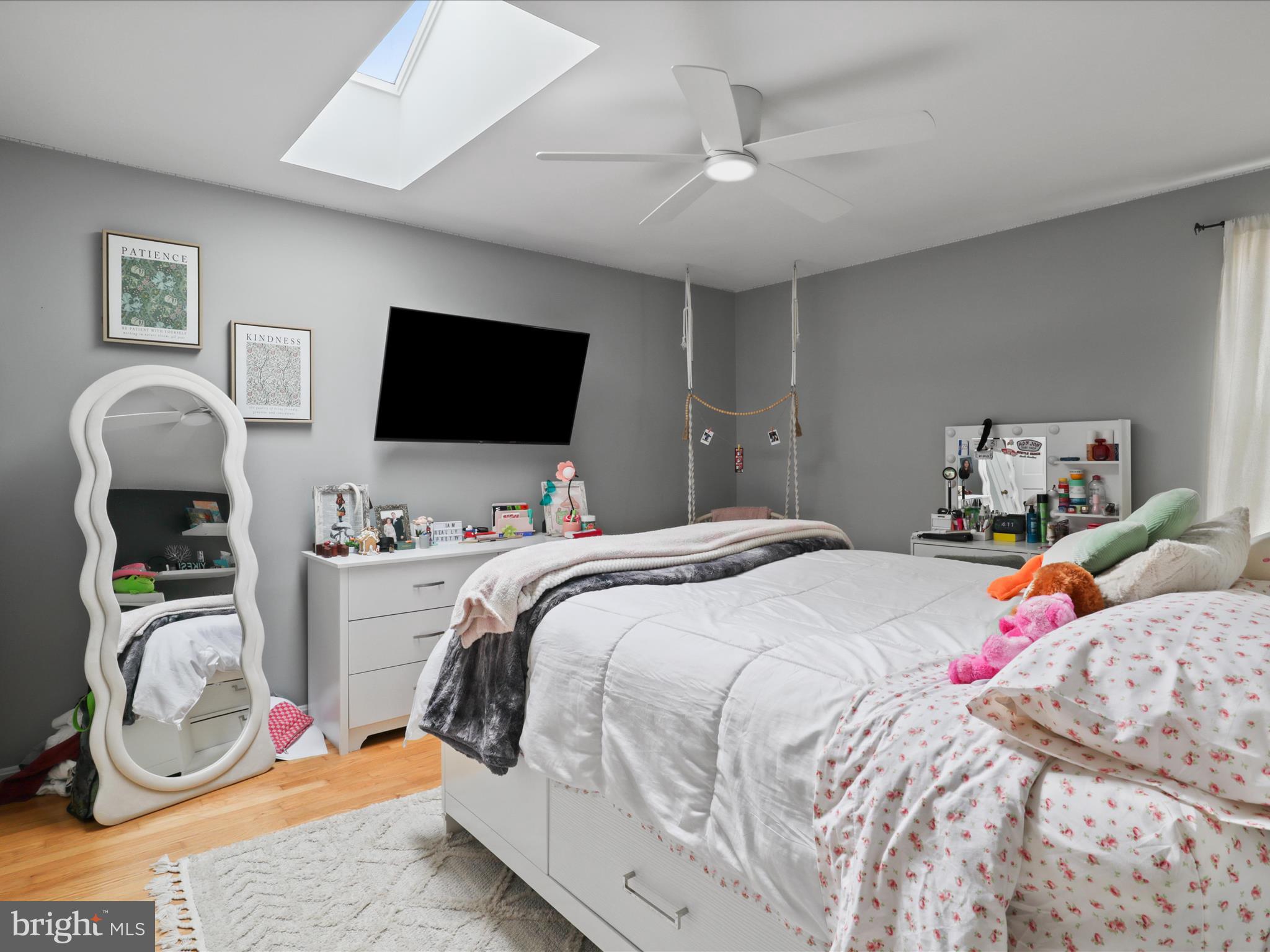 LAUREL GLEN - Residential