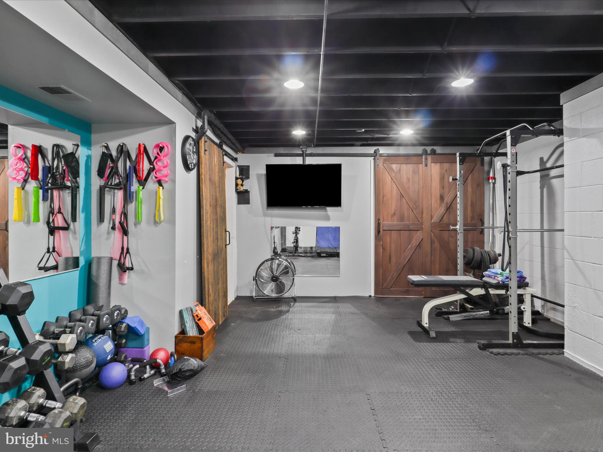 LAUREL GLEN - Residential