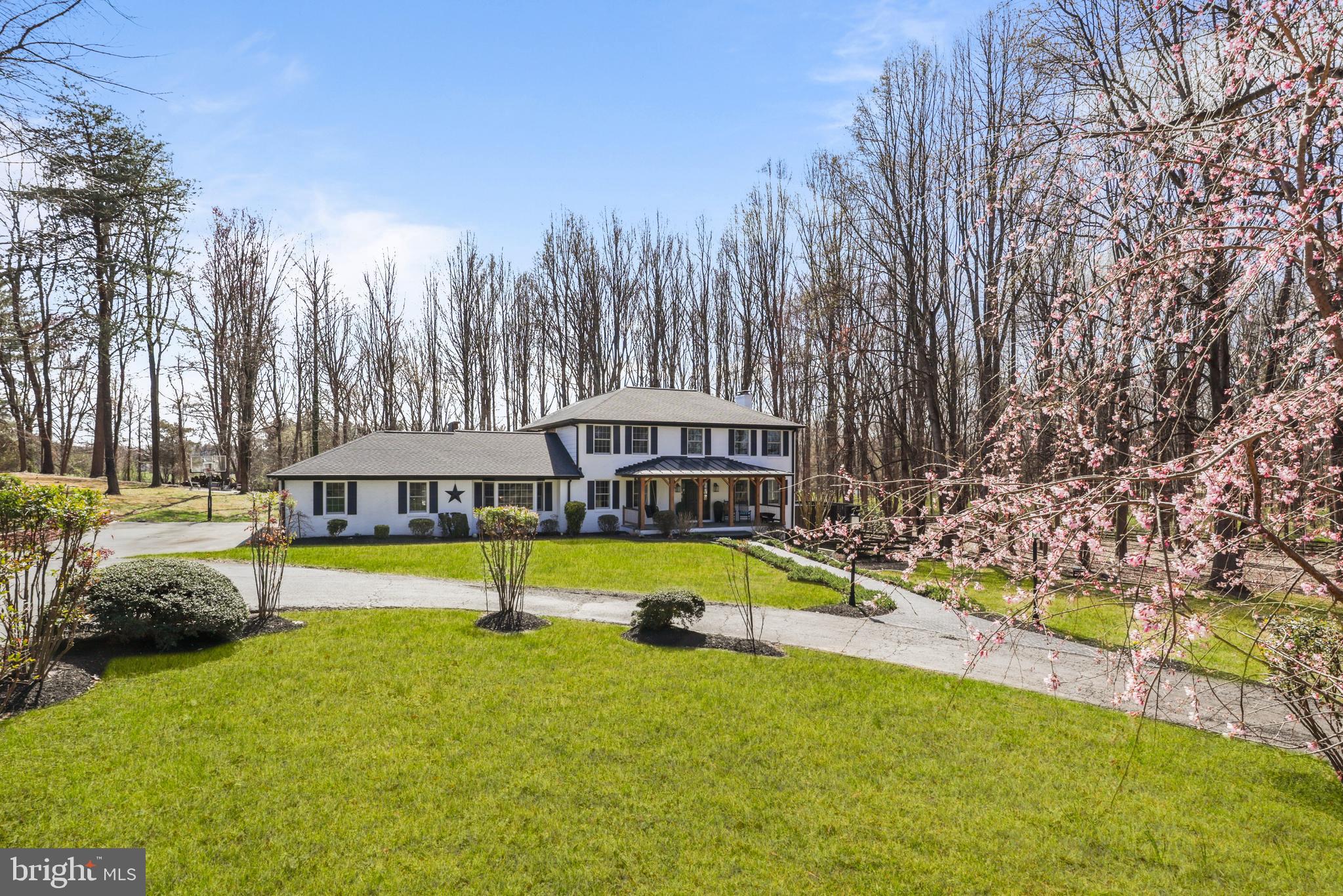 LAUREL GLEN - Residential