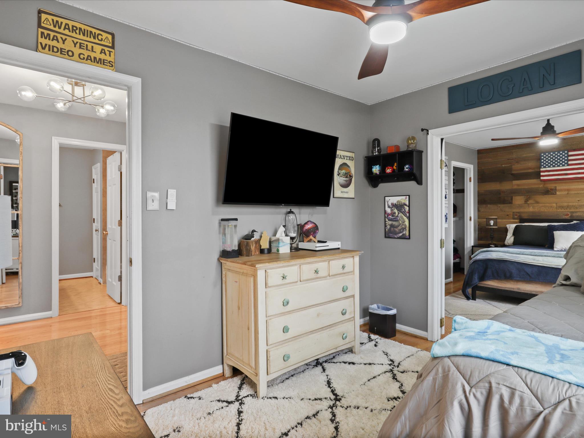 LAUREL GLEN - Residential