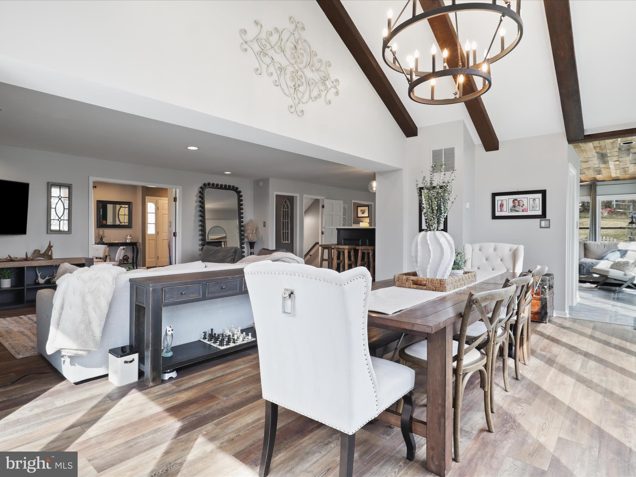 LAUREL GLEN - Residential