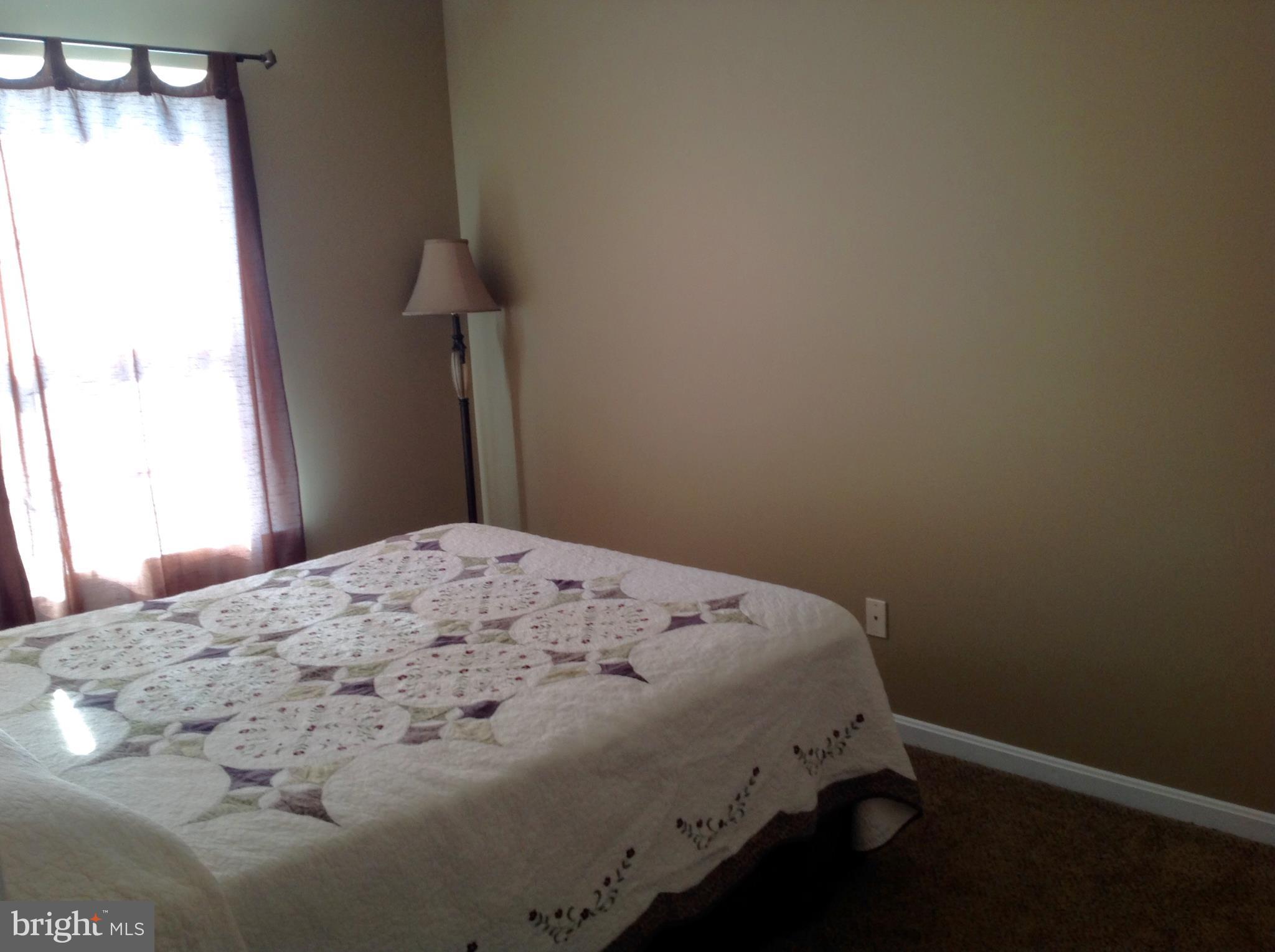 CONSTANT FRIENDSHIP - Residential