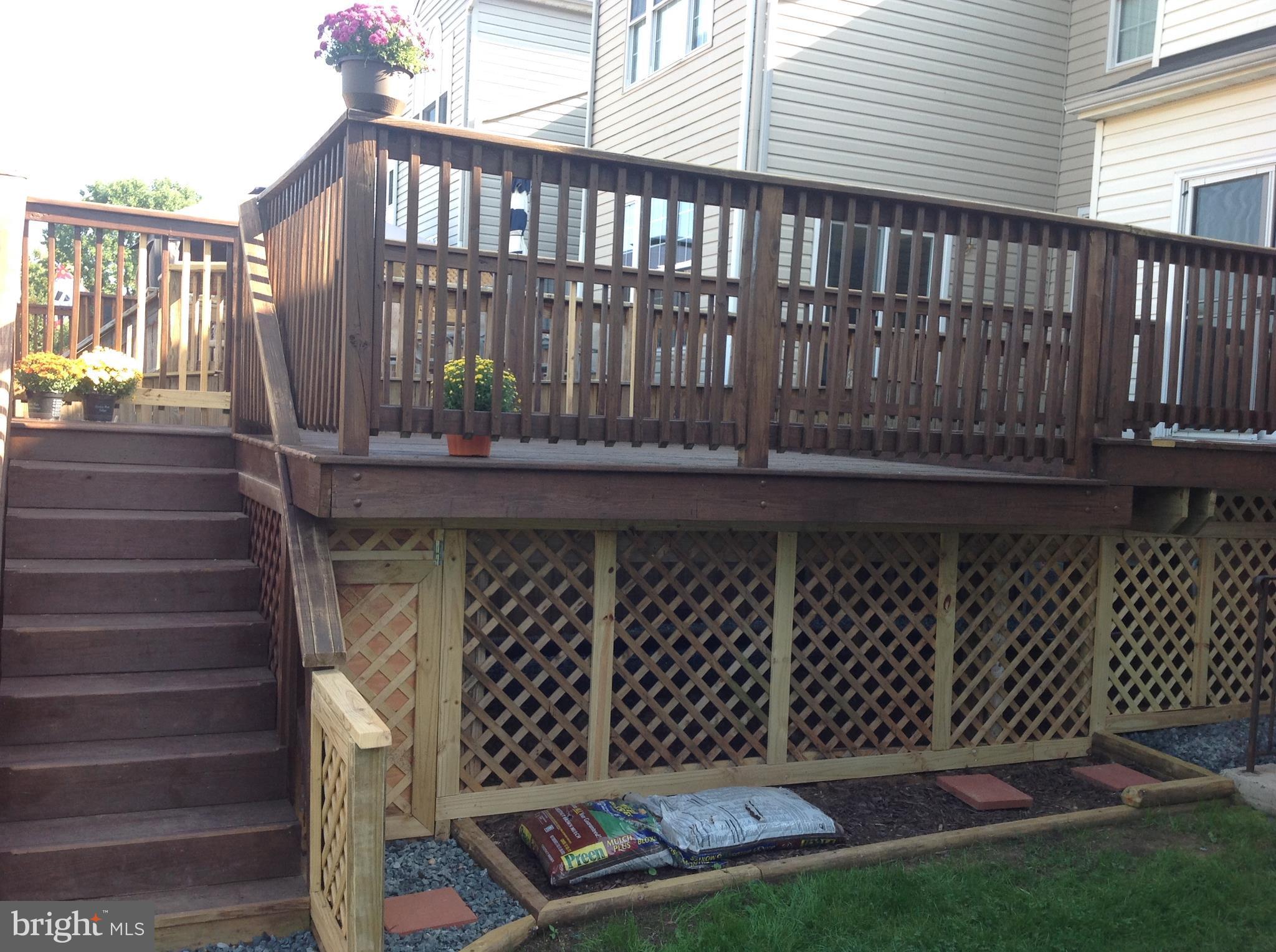 CONSTANT FRIENDSHIP - Residential