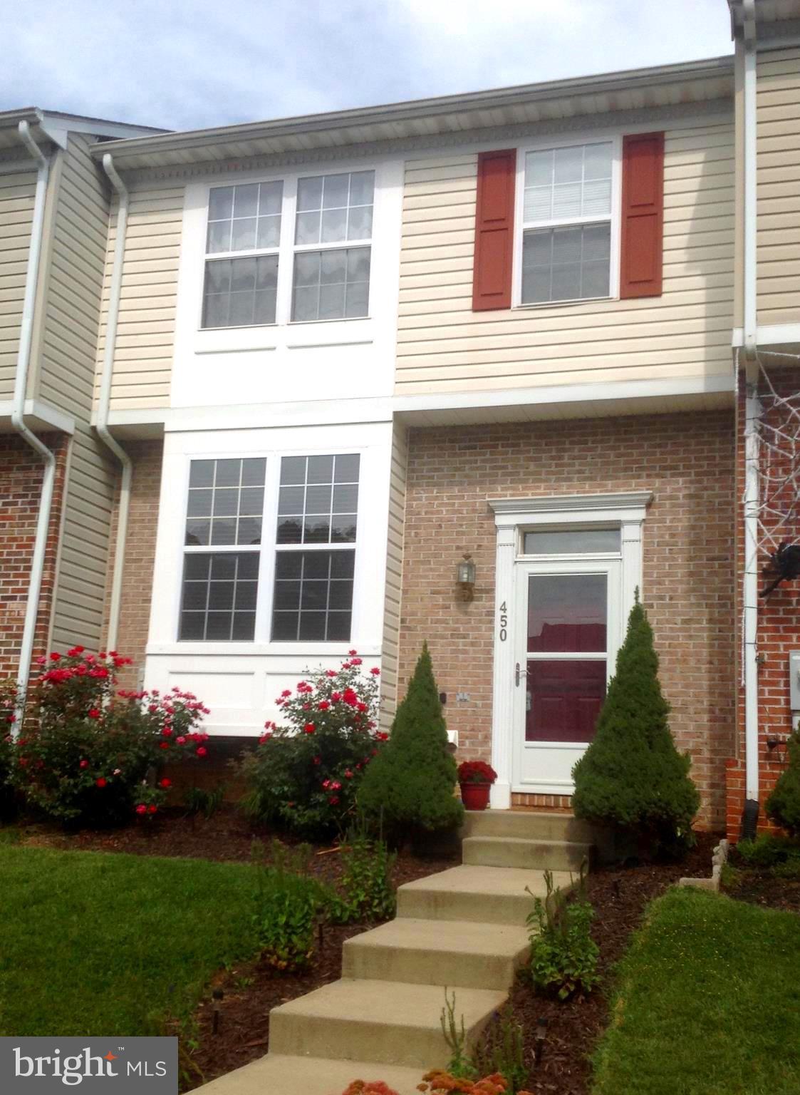 CONSTANT FRIENDSHIP - Residential