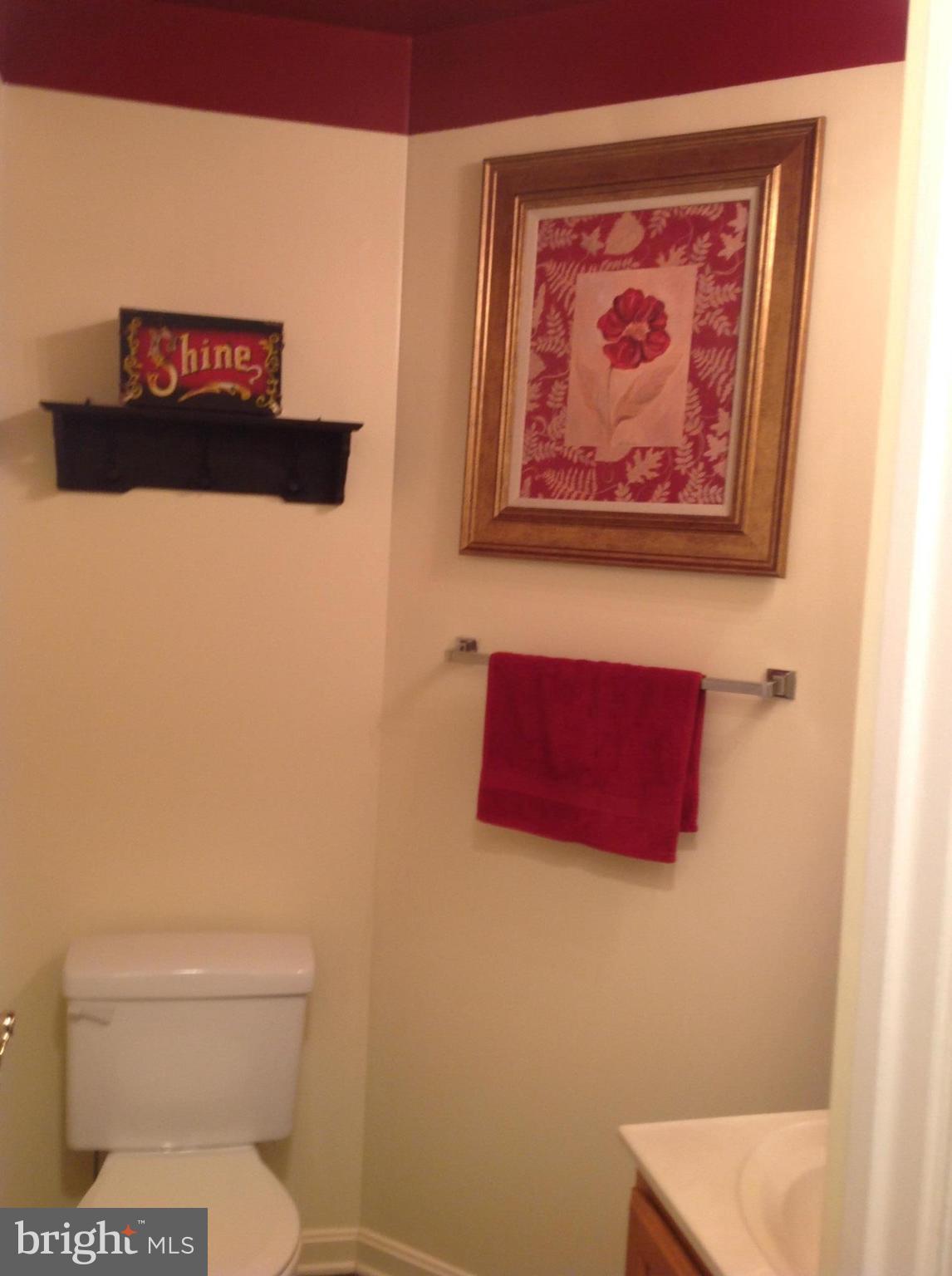 CONSTANT FRIENDSHIP - Residential